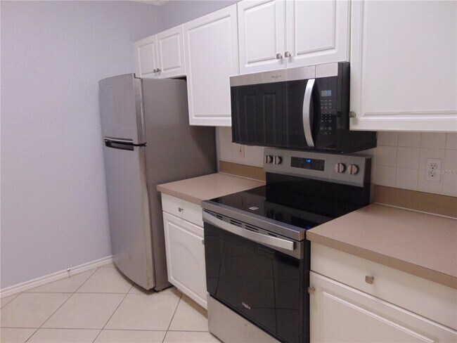 Building Photo - 4323 Bayside Village Dr