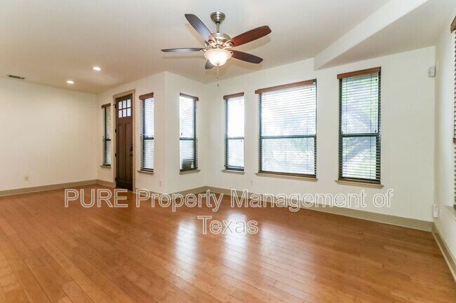 Foto del edificio - 1212 Woodland Ave