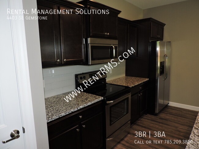 Building Photo - 4403 SE Gemstone-