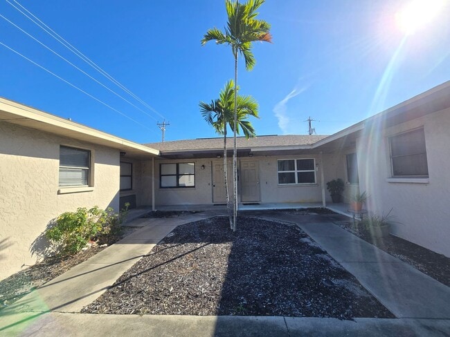 Foto del edificio - 4803 Triton Ct E