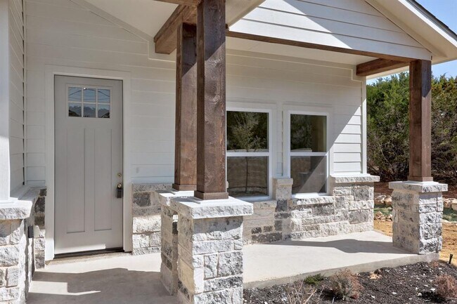 Foto del edificio - 21679 High Dr