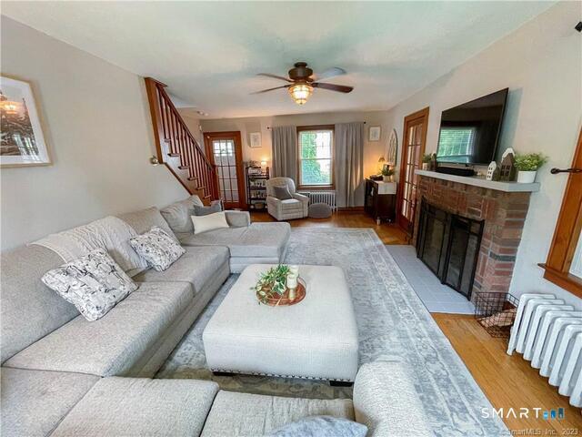 Building Photo - 16 Meriden Ave