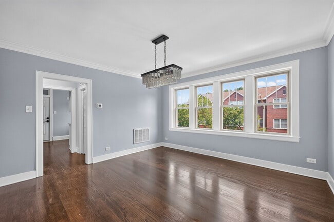 Building Photo - 1101 S Oak Park Ave