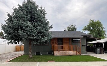 Building Photo - 1030 Lindy St