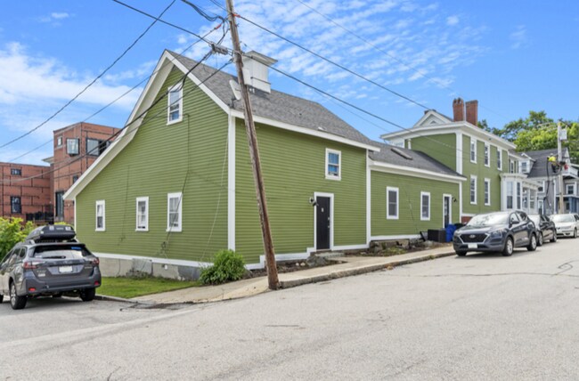 Building Photo - 14 Pierce St