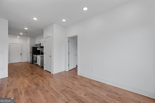 Foto del edificio - 456 Flat Shoals Ave SE