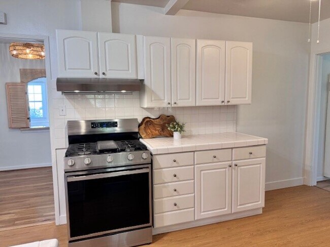 Foto del edificio - One bedroom, one bath in La Crescenta