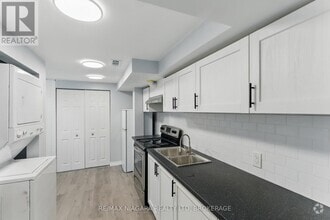Building Photo - 290 Scholfield Ave S