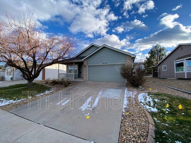 Building Photo - 9628 W Peakview Dr