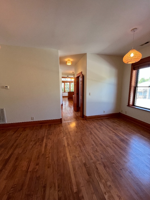 Building Photo - 1320 N Wicker Park Ave