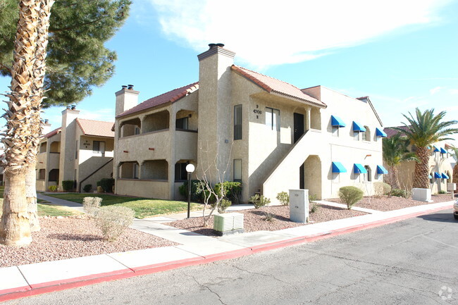 Building Photo - Newport Cove