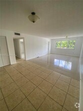 Building Photo - 6930 Miami Gardens Dr