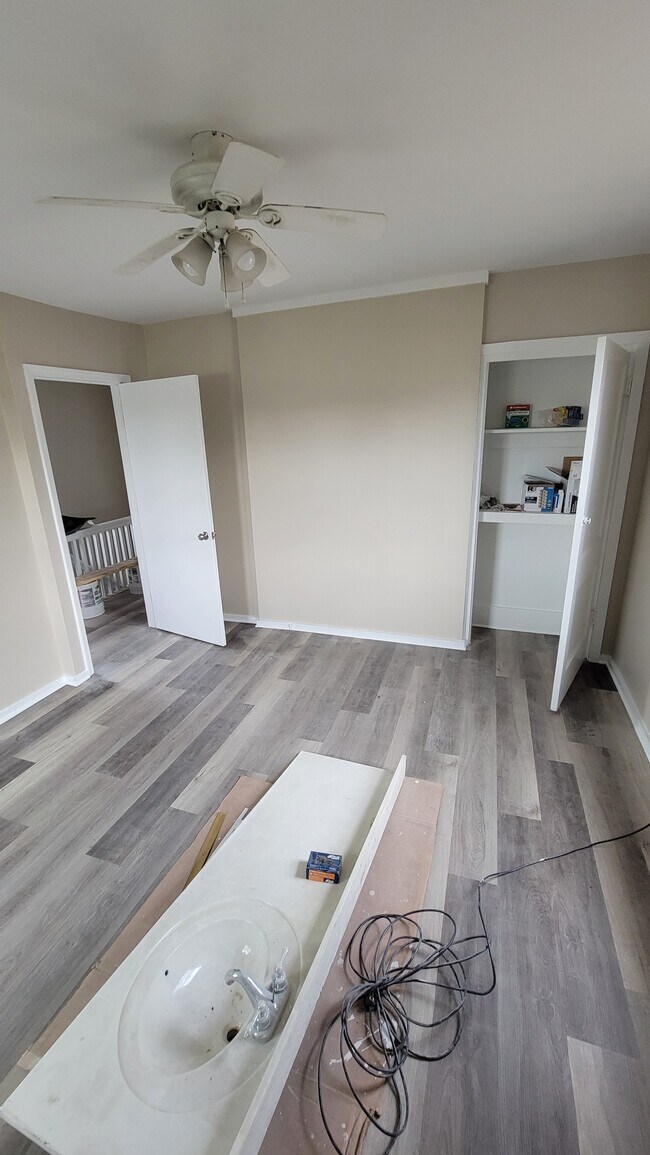 Foto del edificio - 465 Kossuth St