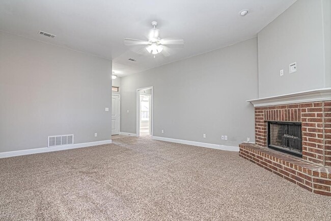 Foto del edificio - 705 E 96th St