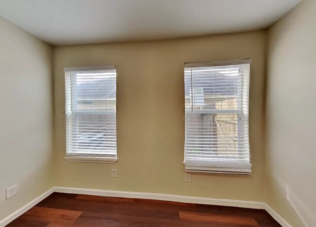 Building Photo - 13206 Ambrosa Dr
