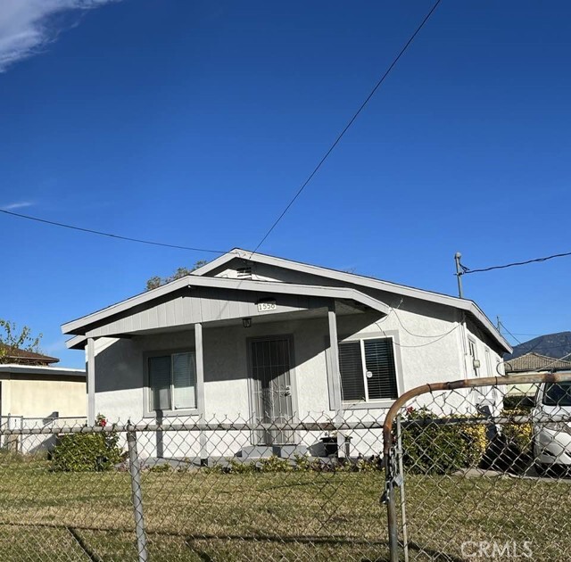Foto principal - 1556 W 8th St