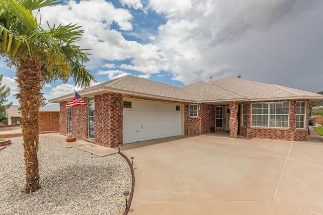 Foto del edificio - 3 bed 2 bath beautiful home!