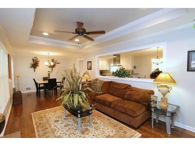 Living room and possible space for breakfast table - 699 Cheviot Dr