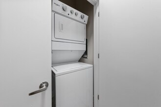 Flat 101 - The Ave