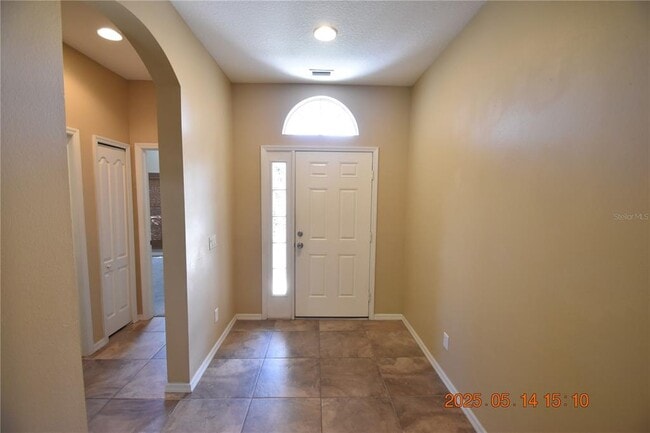Building Photo - 27443 Edenfield Dr