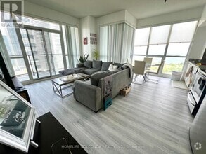 Building Photo - 2200-2200 Lake Shore Blvd W