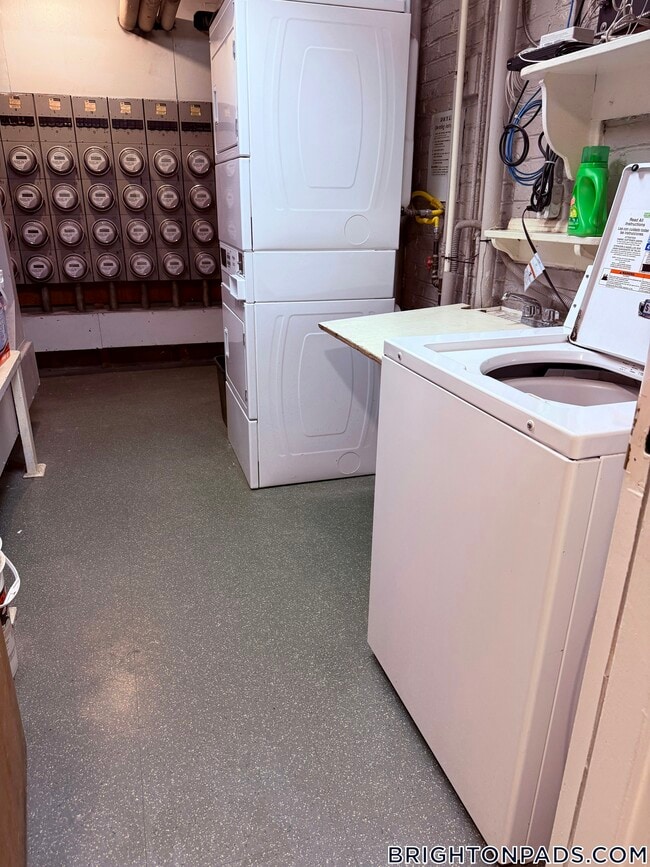 Foto del edificio - 2018 Commonwealth Ave