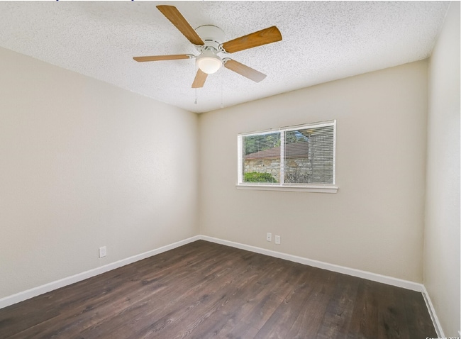 Foto del edificio - 14306 Ridge Point Dr