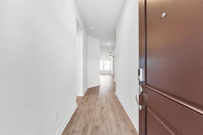 Foto del edificio - 16910 Solomons Plume Ln
