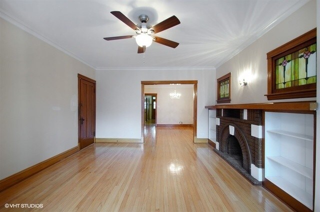 Foto del edificio - 2916 N Harding Ave