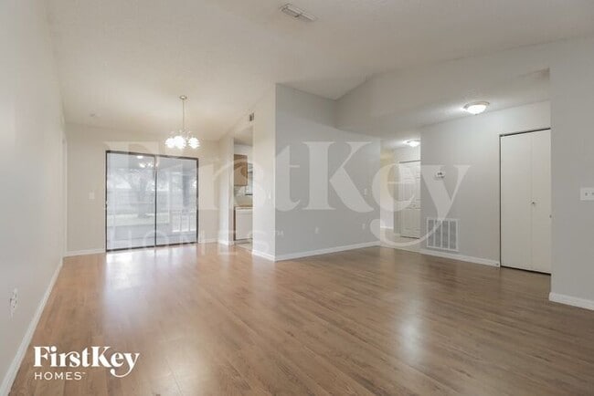 Building Photo - 2941 Gimlet Dr