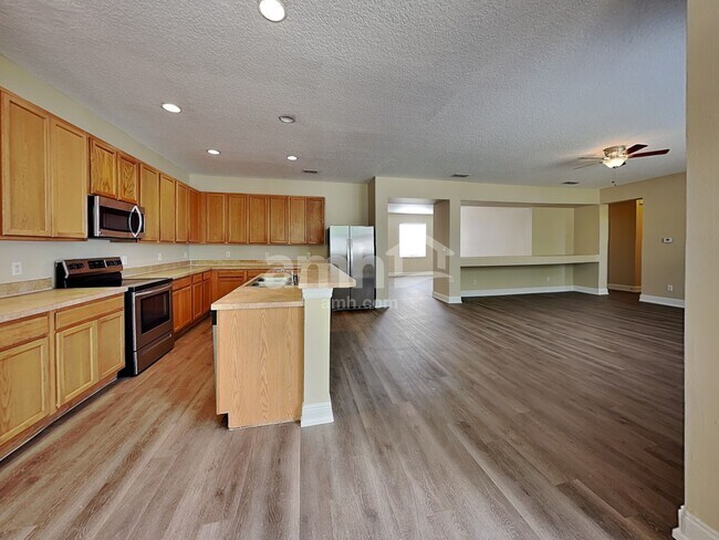 Foto del edificio - 2475 Breezy Meadow Rd