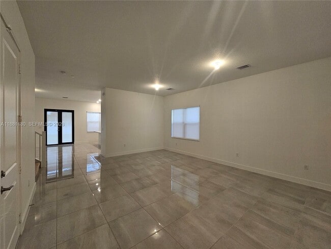 Building Photo - 4578 SW 174th Ave