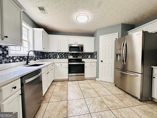 Building Photo - 4332 Abram Dr