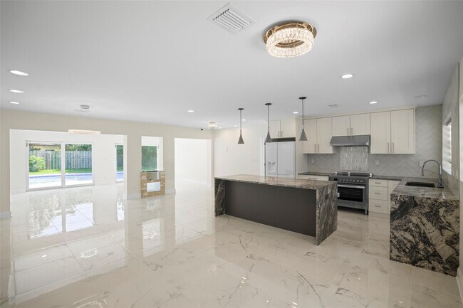 Foto del edificio - 2116 SE 18th St