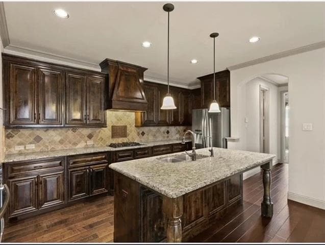 Foto del edificio - 5018 Dominion Blvd