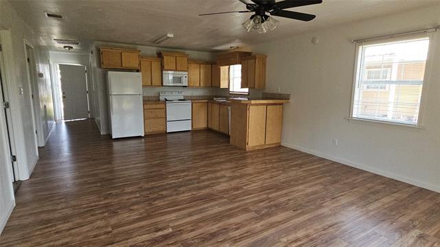 Building Photo - 429 Sparrow Ln