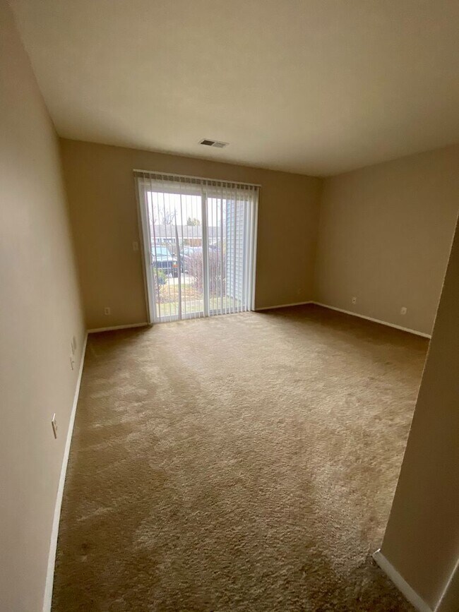 410 WINDING BROOK APARTMENTS 3017 Matthew Dr Kokomo, IN