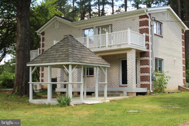 Building Photo - 44 Ravenwood Dr