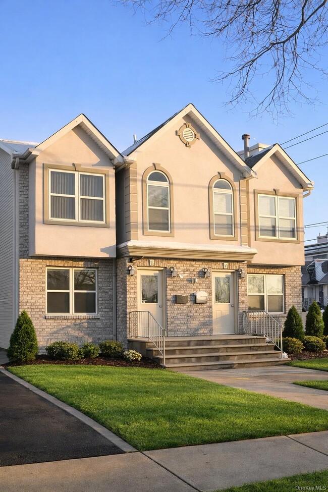 Building Photo - 146 Jefferson Ave