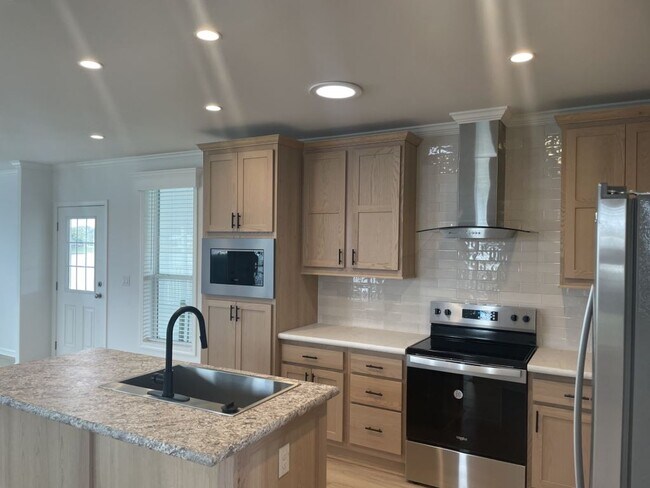 Foto del edificio - 4213 68th St N