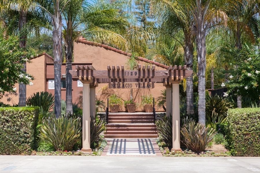 Primary Photo - 1129 Montebello Dr