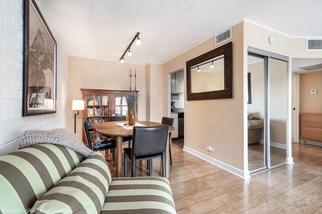 Foto del edificio - 3222 Sanders Rd