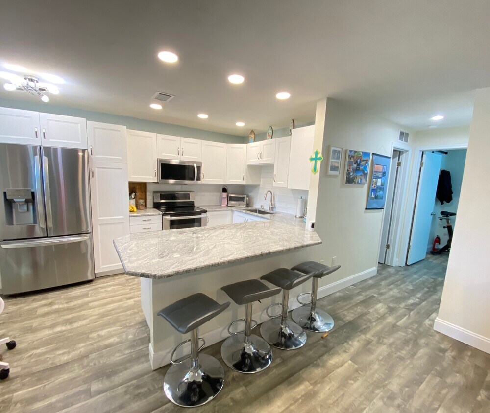 Foto principal - 4050 4th St N