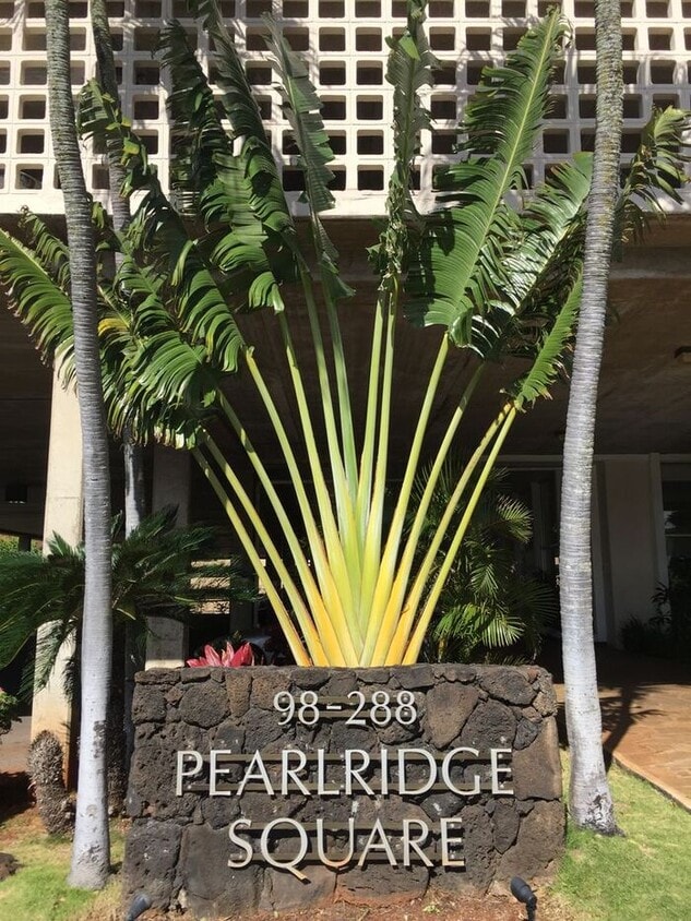 Pearlridge Square - Studio, 1 bath unit w/ 1 covered parking stall - Pearlridge Square - Studio, 1 bath unit w/ 1 covered parking stall