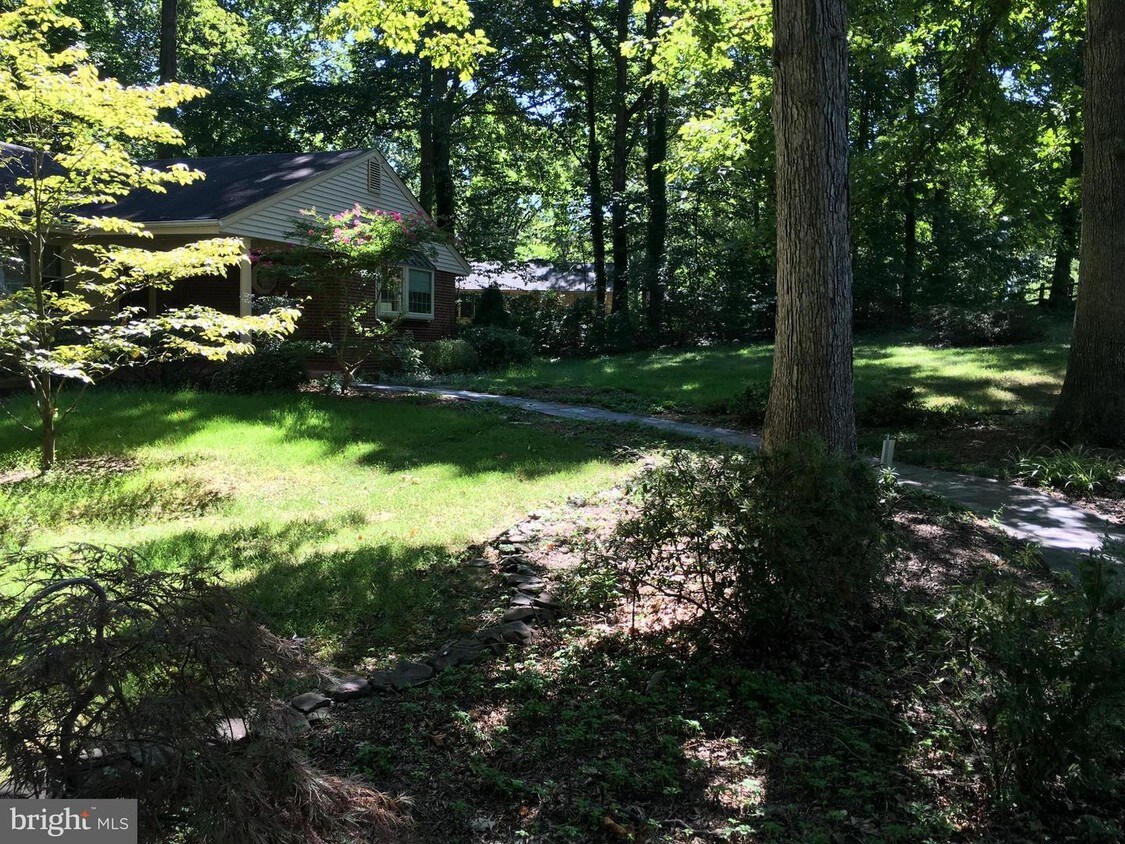 Primary Photo - 5105 Blue Ridge Ave