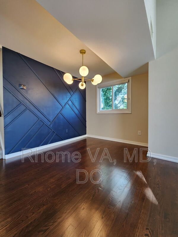 Foto del edificio - 5560 Langston Blvd.