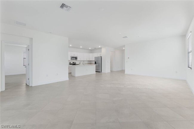 Building Photo - 13952 Hunter Oak Dr