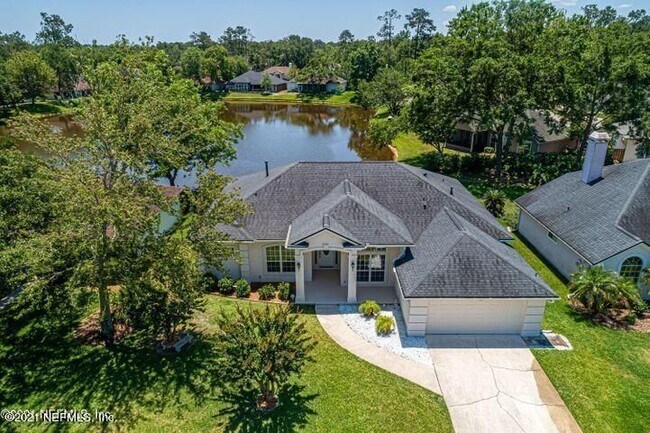 Foto del edificio - 1591 Shelter Cove Dr