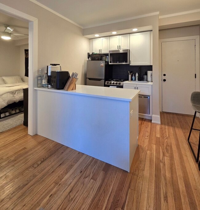 Building Photo - 2746 N Hampden Ct