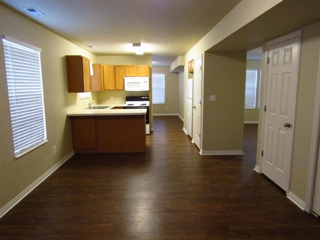Building Photo - 7801 N Ash Point Circle